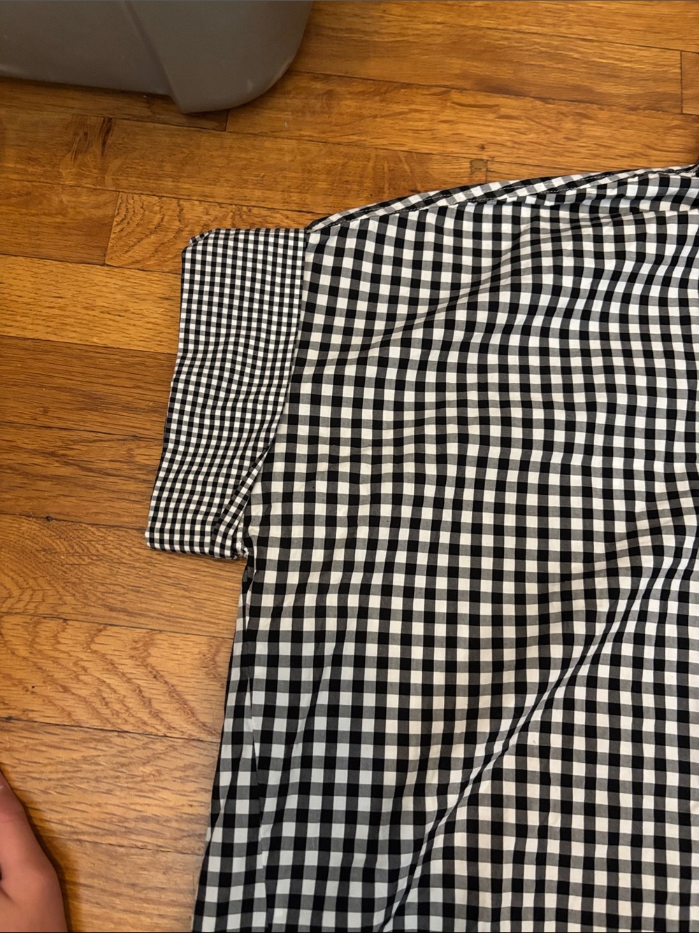 Men's Black & White Gingham Button-Up Shirt - Picture 5 of 9